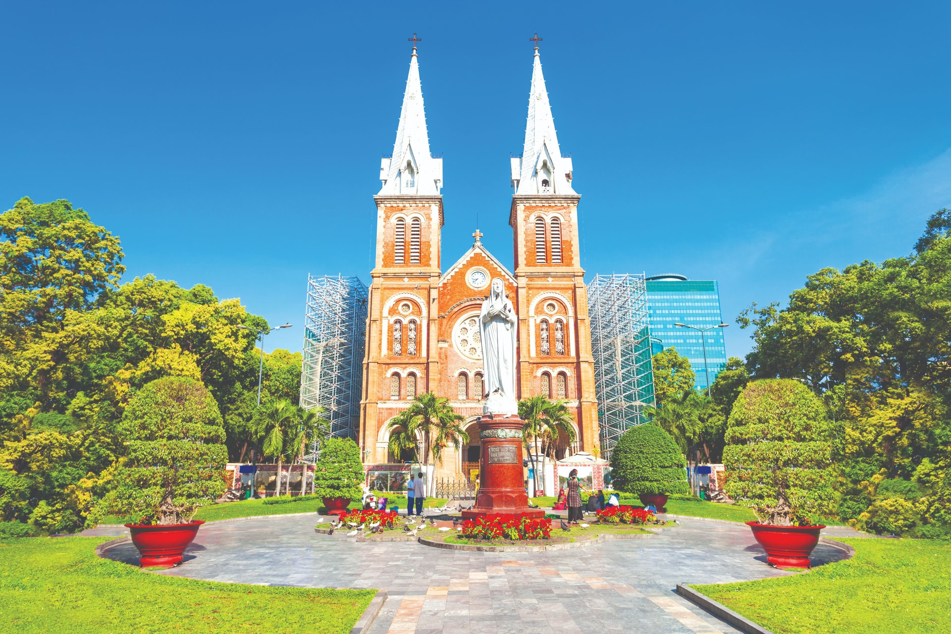 saigon-notre-dame-cathedral-basilica-compressed.jpg