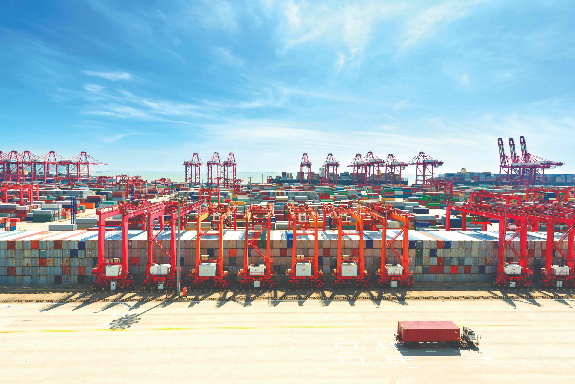 shanghai-yangshan-deepwater-container-cargo-terminal-compressed.jpeg