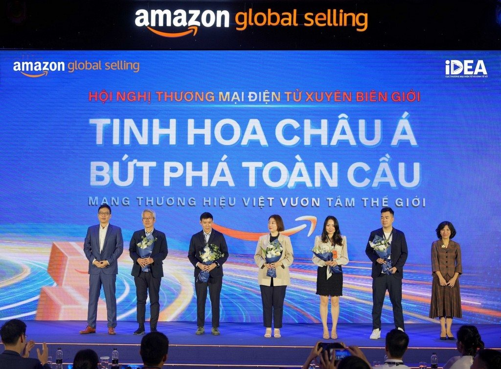 amazon-global-selling-va-cuc-thuong-mai-dien-tu-va-kinh-te-so-thuoc-bo-cong-thuong-dong-khai-mac-hoi.png