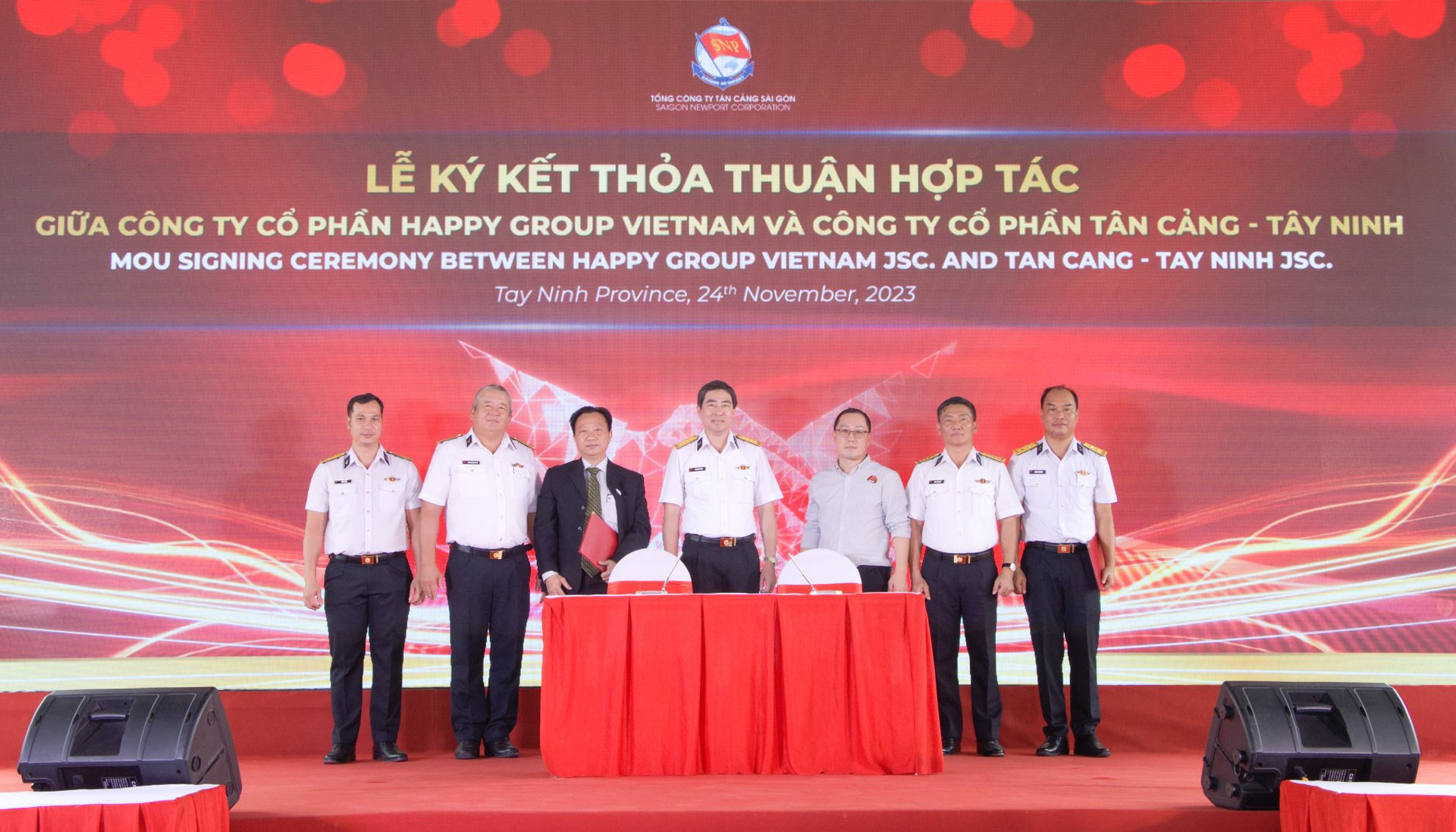 5.-le-ky-ket-thoa-thuan-hop-tac-giua-happy-group-vietnam-va-tctn.jpg