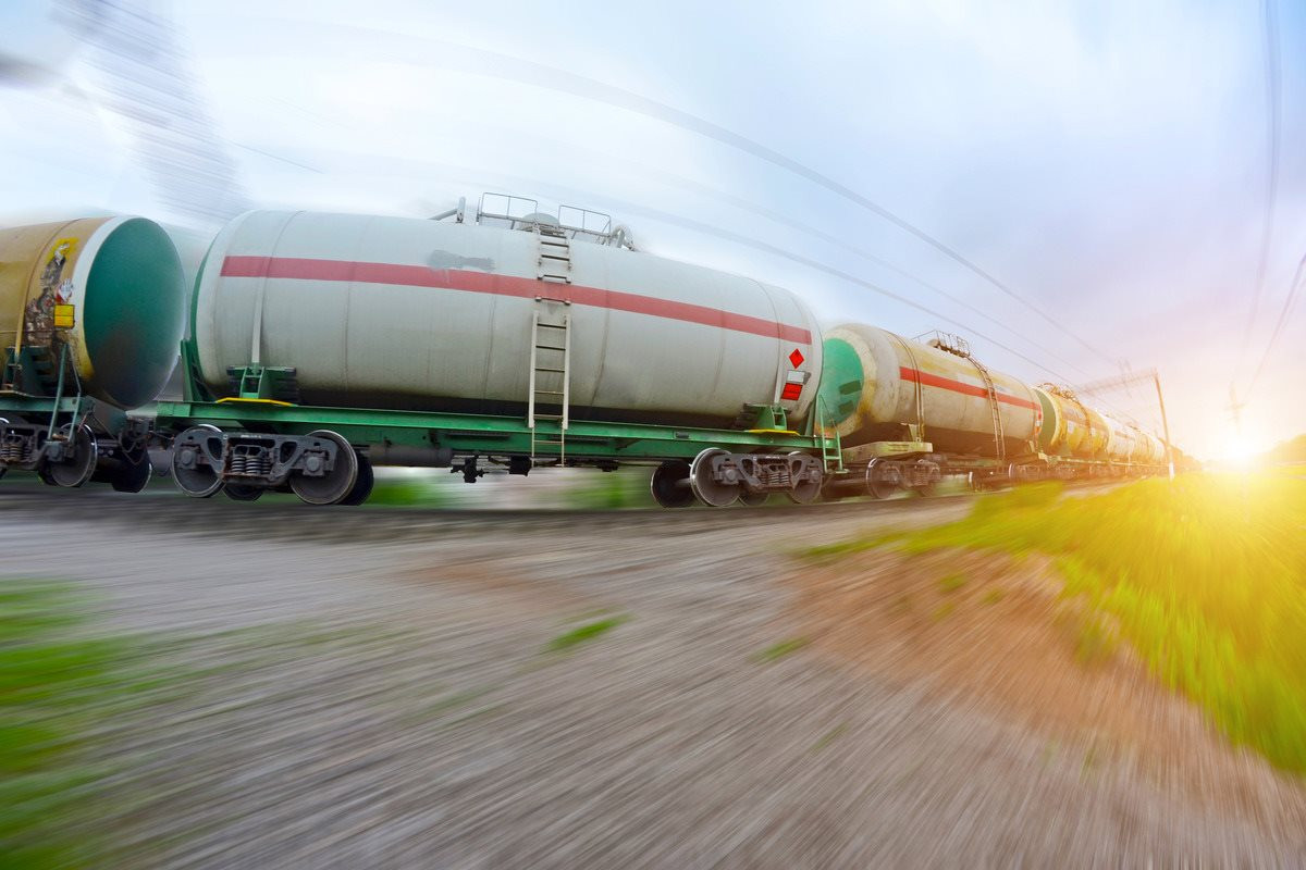 train-with-oil-tanks-moving-transportation-fuel-railroad-motion-blur-1-.jpg