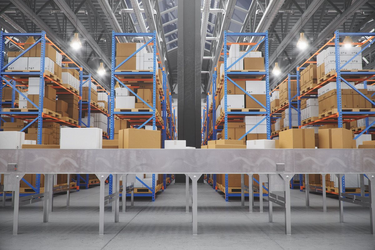 packages-delivery-parcels-transportation-system-concept-cardboard-boxes-conveyor-belt-warehouse-warehouse-with-cardboard-boxes-inside-pallets-racks-huge-modern-warehouse-3d-illustration-1-.jpg