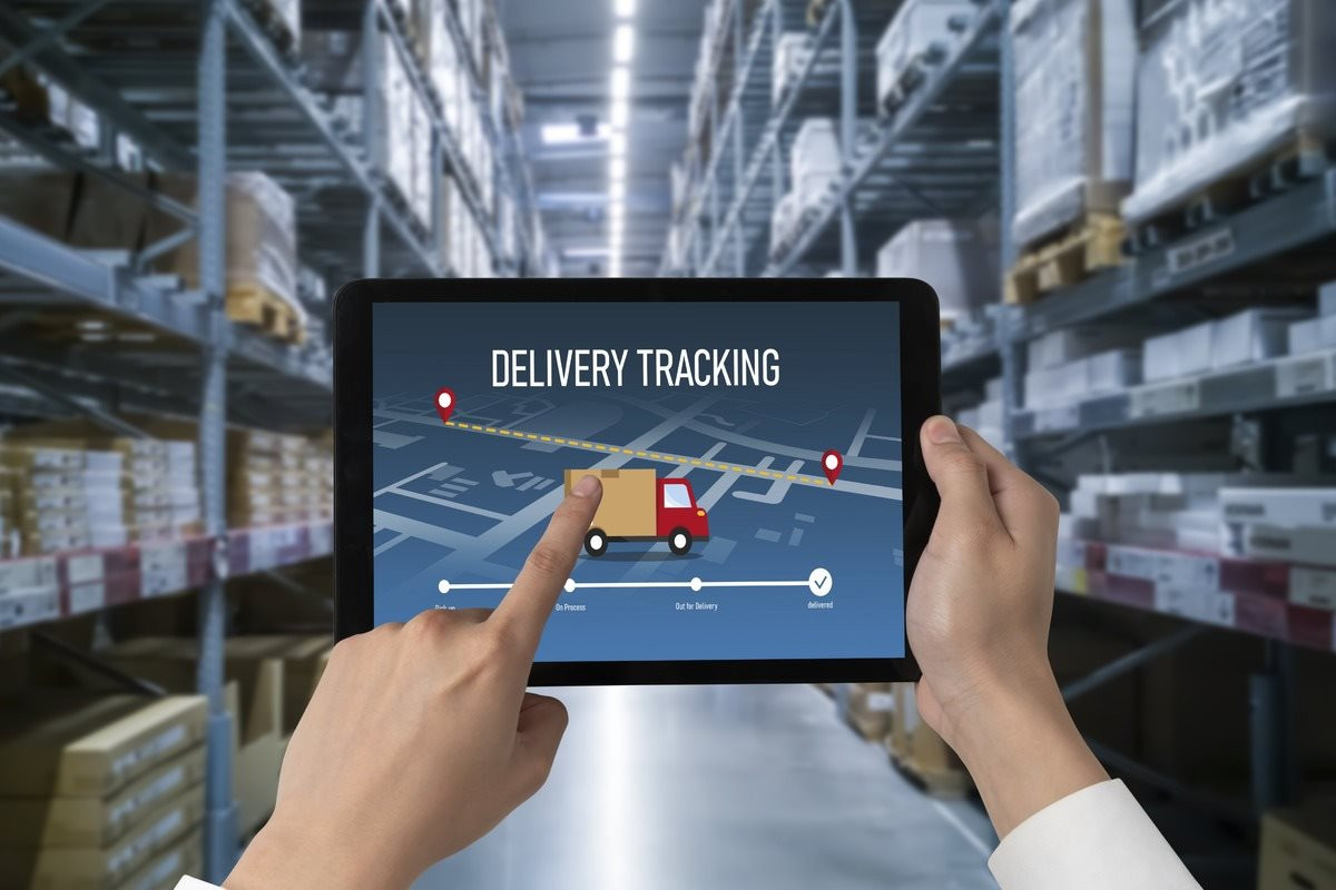delivery-tracking-system-ecommerce-modish-online-business-timely-goods-transportation-delivery-1-.jpg