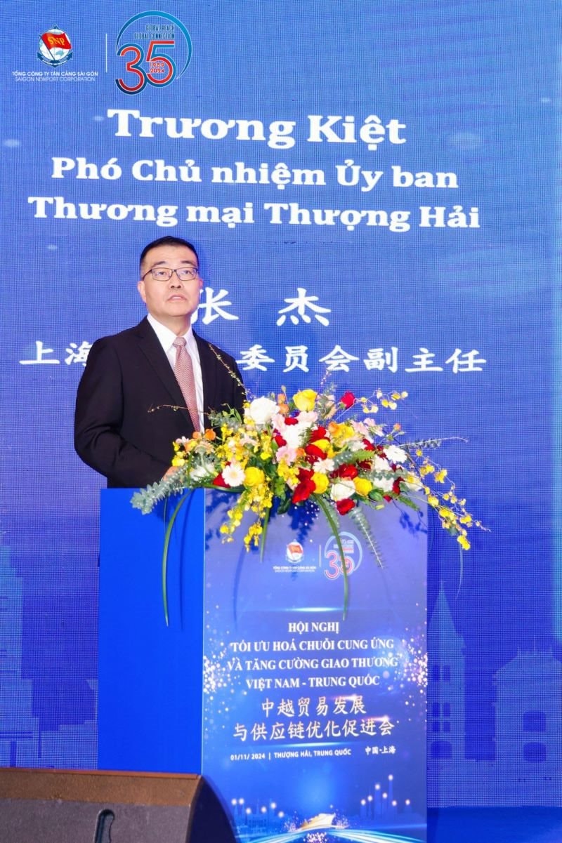 h3-ong-truong-kiet-pho-chu-nhiem-uy-ban-thuong-mai-thuong-hai-phat-bieu-tai-hoi-nghi.jpg