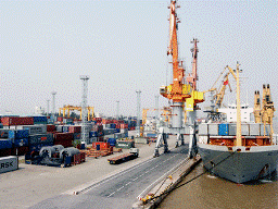 Chính phủ yêu cầu báo cáo thực trạng cảng biển