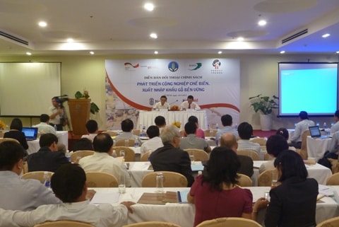 Đối thoại chính sách phát triển bền vững ngành công nghiệp gỗ