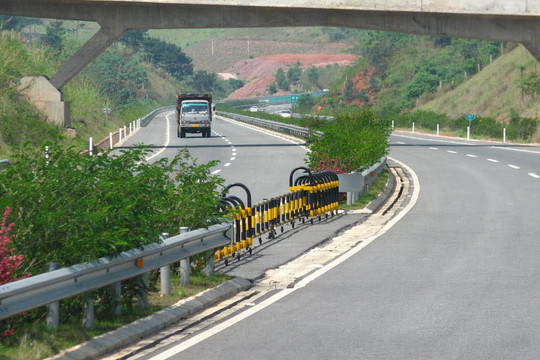 Giảm mức thu phí đường cao tốc TP.HCM – Trung Lương