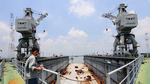 Vinalines làm cảng cũng lỗ