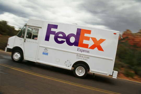 Mua sắm trực tuyến - thúc đẩy khối lượng vận chuyển của FedEx