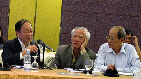 Bệnh đầu tư công: có lỗi cả kẻ xin, người cho