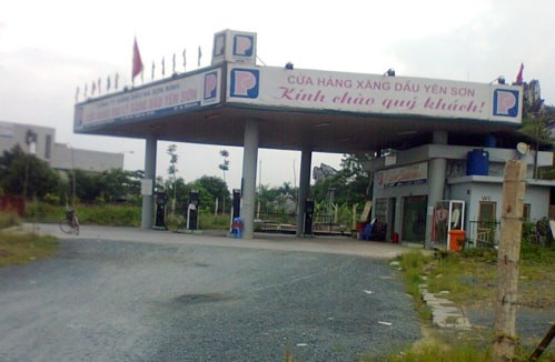 Nhiều cây xăng đóng cửa chờ tăng giá