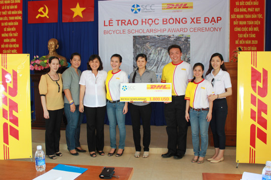 DHL giúp con đường đến trường của trẻ em Việt Nam bớt nhọc nhằn hơn