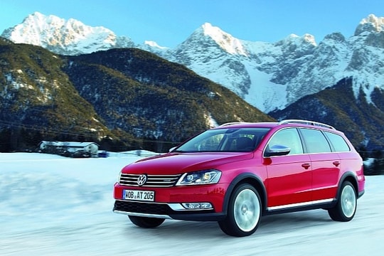 Volkswagen Passat Alltrack chính thức được tung ra thị trường