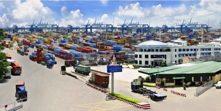 Strategies and  a model  for logistics  development in Vietnam