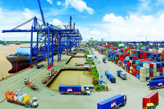 Việt Nam nên tự do hóa thị trường logistics