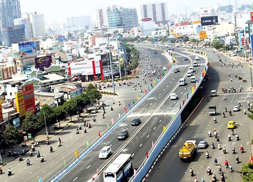 Gỡ “nút thắt cổ chai”trong logistics