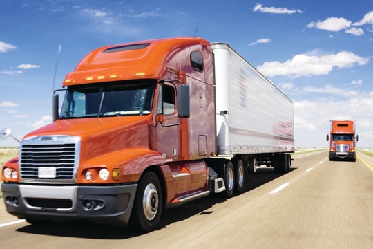 Vận tải xuyên biên giới tiếp tục gặp khó