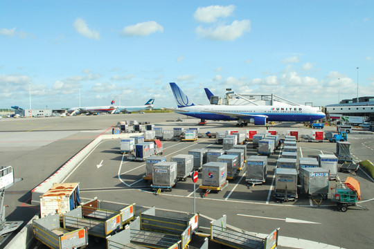 Ý tưởng cảng hàng hóa hàng không ngoài sân bay