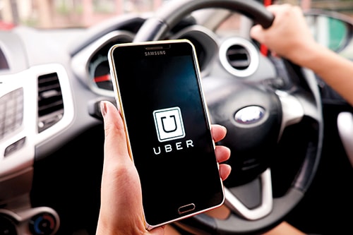 Uber & kinh nghiệm cung ứng dịch vụ taxi  tại Việt Nam