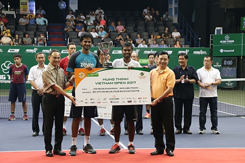 Kết thúc giải quần vợt “Hưng Thịnh Việt Nam Open 2017”: Vô địch đơn nam thuộc về Mikhain Youzny
