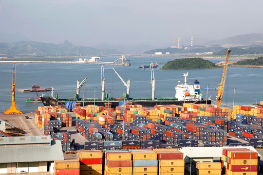 Quảng Ninh ưu tiên cho phát triển dịch vụ cảng biển