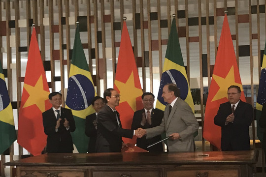 Ký hiệp định vận chuyển hàng không Việt Nam - Brazil