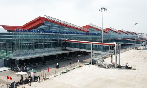 Sân bay Vân Đồn đề nghị được mở cảng, sớm khai thác thương mại