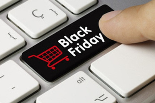 Dân buôn online sẵn sàng thức xuyên đêm để 'canh' Black Friday