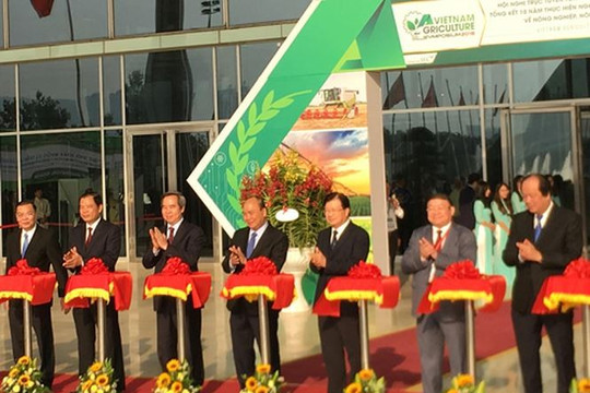 Thủ tướng Nguyễn Xuân Phúc chủ trì "Hội nghị Diên Hồng" về "tam nông"
