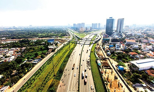Tìm giải pháp thúc đẩy phát triển hạ tầng giao thông