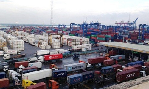 Phân luồng hàng hóa giảm tải cho cảng Cát Lái