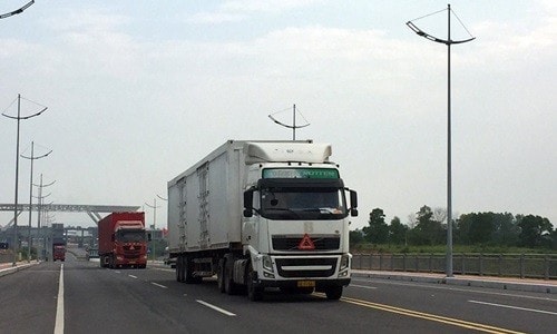 Phát huy lợi thế dịch vụ logistics tại Móng Cái
