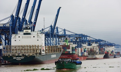 Thành phố Hồ Chí Minh  có nên học Singapore về xuất khẩu?