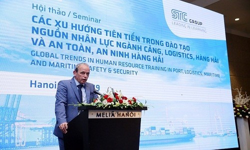 Nhân lực góp phần khơi thông dòng chảy  logistics Việt Nam