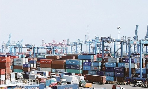 Hơn 11.000 lô hàng nhập khẩu bị “bỏ quên” tại cảng biển, sân bay