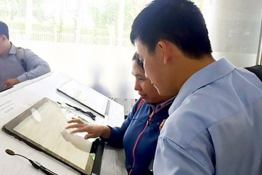 Dịch vụ công trực tuyến triển khai vẫn còn chậm