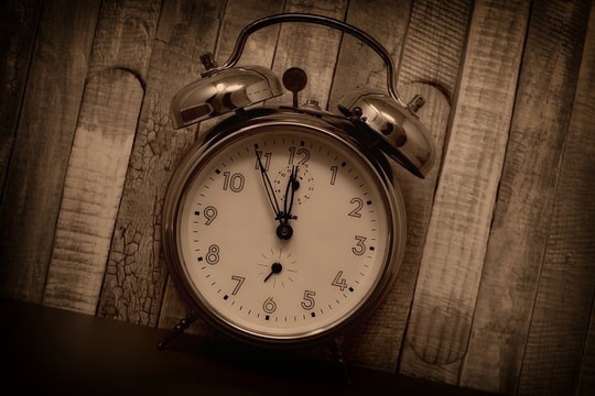 Chiếc đồng hồ lên dây cót