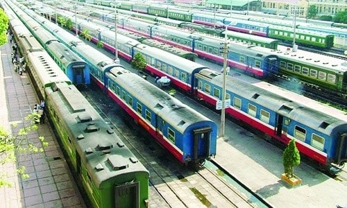 Vì sao doanh nghiệp tư nhân không mặn mà đầu tư vào đường sắt?