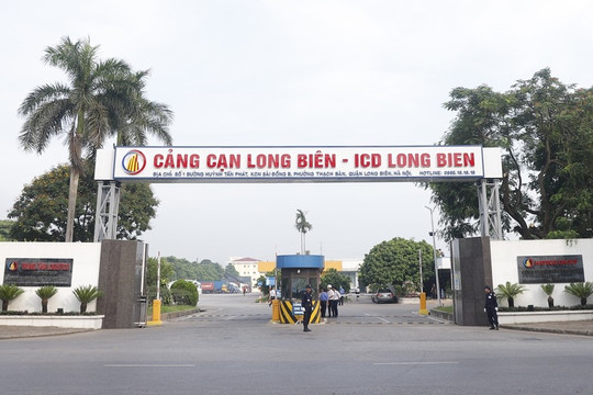 Cảng cạn Long Biên chính thức đi vào hoạt động