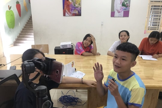 VnRoyal organized the first international children’s exchange program