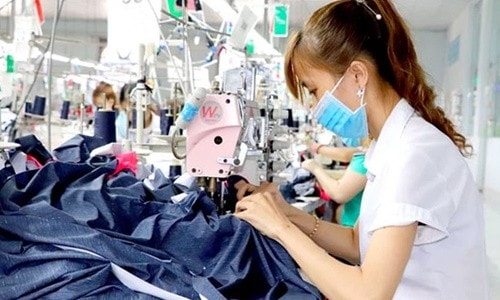 "Nhạy cảm" với COVID-19, xuất khẩu dệt may 2021 có về mốc 39 tỷ USD?