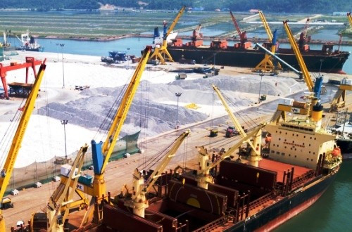 Thanh Hóa đẩy mạnh hoàn thiện và hiện đại hóa cảng Nghi Sơn