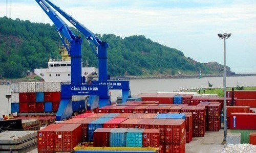 Sản lượng hàng hóa thông qua cảng Cửa Lò ước đạt 2,35 triệu tấn