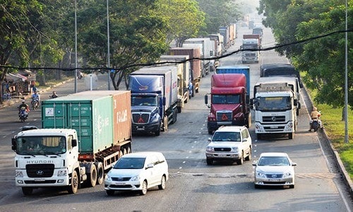 Phân luồng vận tải bảo đảm thông suốt 24/24h trong mùa dịch