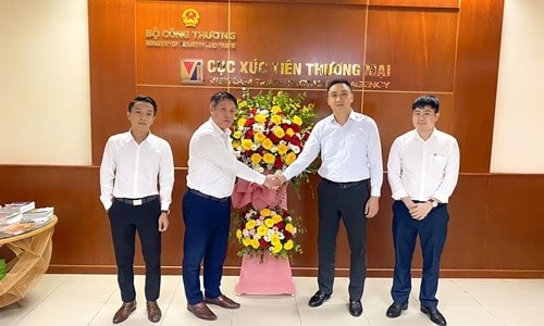 Thị trường Việt Nam chúc mừng Cục XTTM - Bộ Công Thương nhân dịp 21 năm ngày thành lập