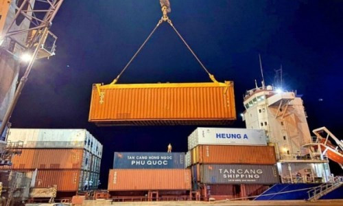 Gần 18 triệu tấn hàng hóa qua các cảng biển Hà Tĩnh