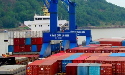 Hơn 2,3 triệu tấn hàng hóa qua cảng Cửa Lò trong 6 tháng đầu năm