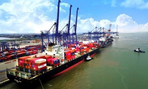 Gần 650 triệu tấn hàng hóa thông qua các cảng biển