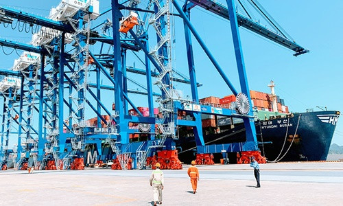 Giữ đà tăng trưởng vận tải hàng hóa qua cảng biển