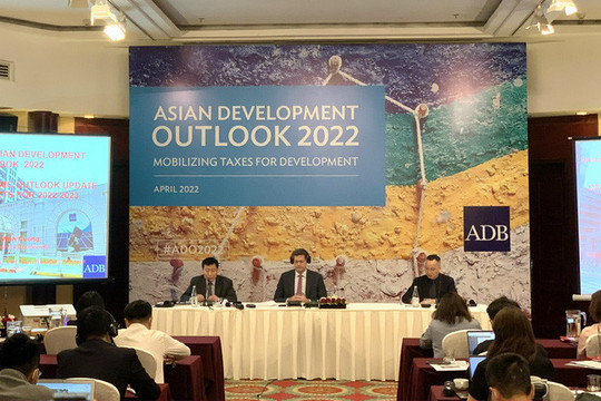 ADB: Việt Nam sẽ tăng trưởng 6,5% trong năm 2022 nhờ các chương trình phục hồi